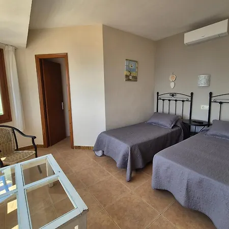 Maeva ,1 Star * Λορέτ Ντε Μαρ